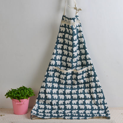 Apron with Polar Bear Pattern on it