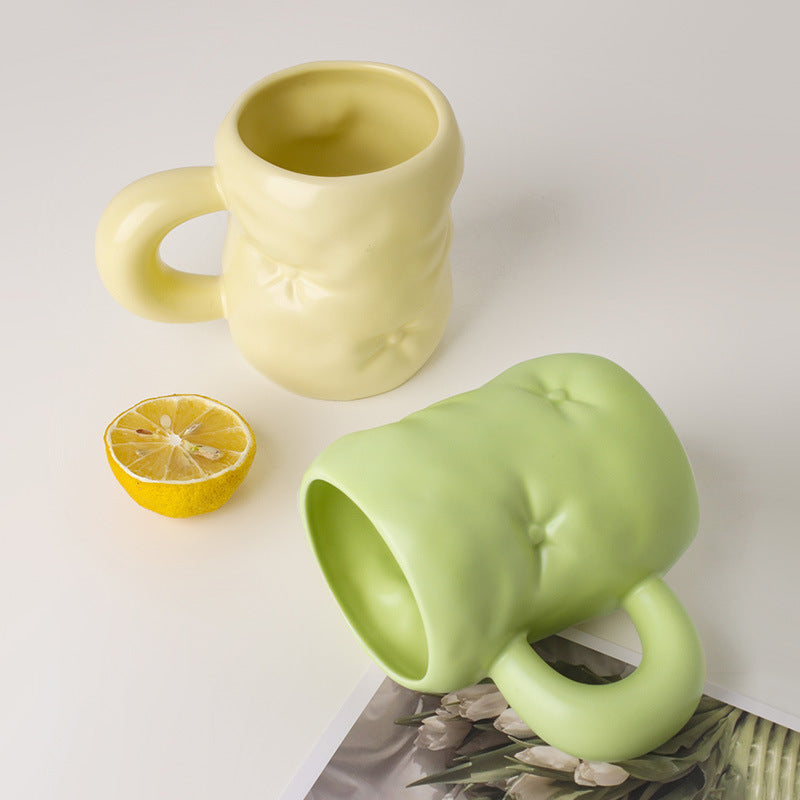  Super Cool Mug with Cushion Style Buttons